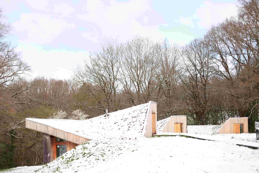 Domaine AbracadaRoom : Les cabanes, autour du tilleul - Image 10