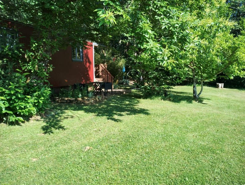 Hébergement AbracadaRoom : Roulotte coté piscine - Image 4
