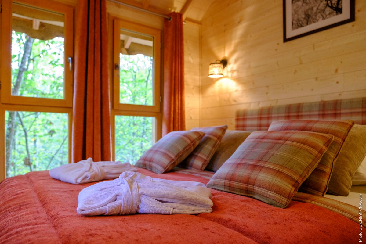 La Cabane du Grand Chêne & Spa à La Bussiere (19)