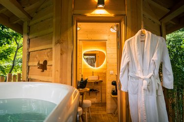 Cabane SPA Lov'nid à Gillonnay (3)