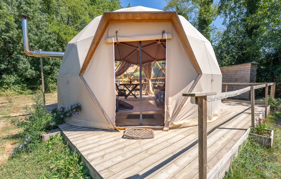 Hébergement AbracadaRoom : Le Grand Dôme et son bain nordique - Image 15