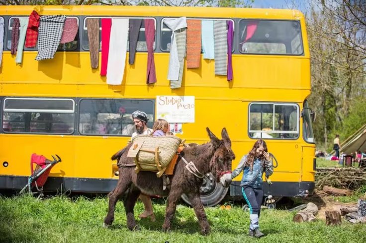 Hébergement AbracadaRoom : Le YeSlowBus en fête - Image 18