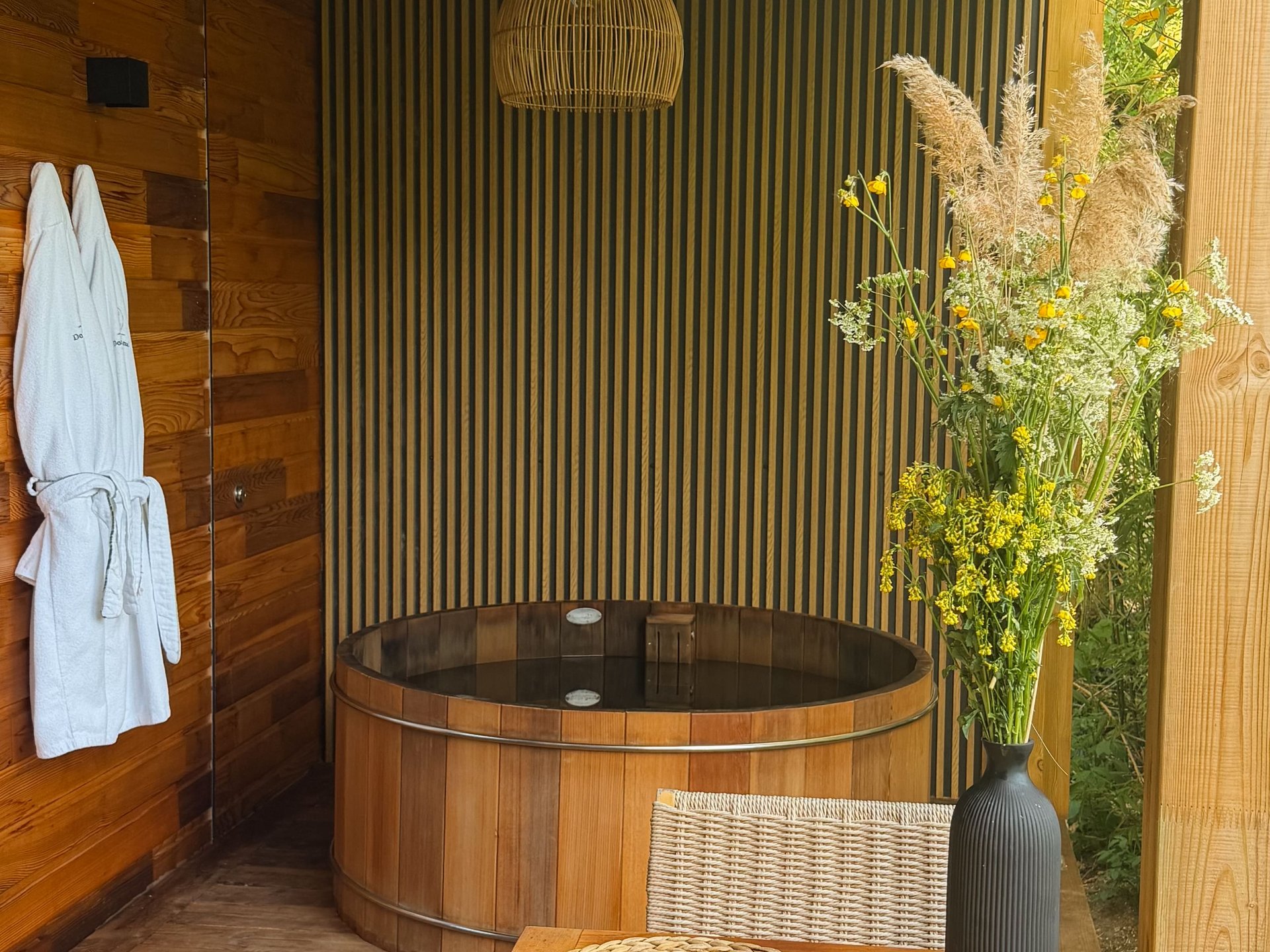 Escapade luxe avec bain nordique au bord du canal