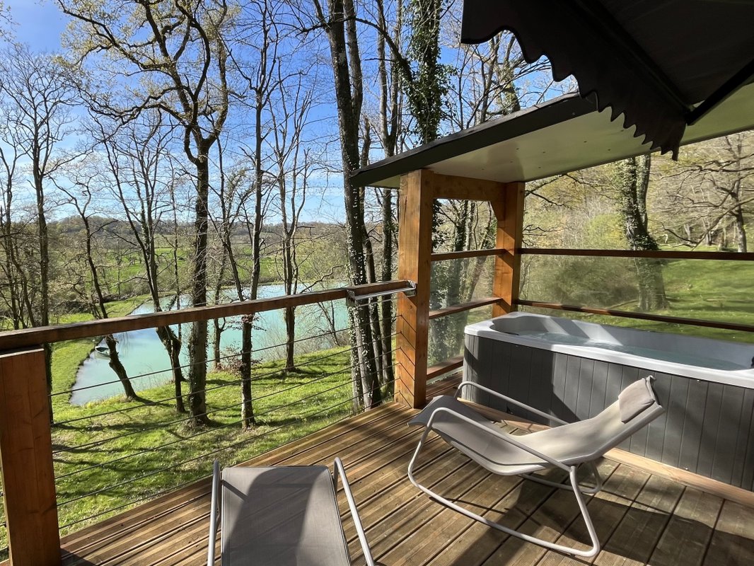 Les Cabanes du Lac - Cabane du Frêne & SPA à Sévignacq (2)