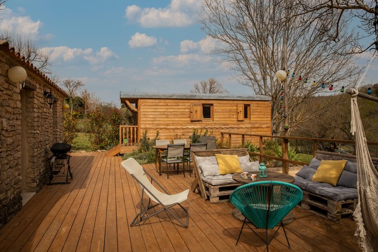 Hébergement AbracadaRoom : Roulotte la Clé du Luberon & SPA - Image 20