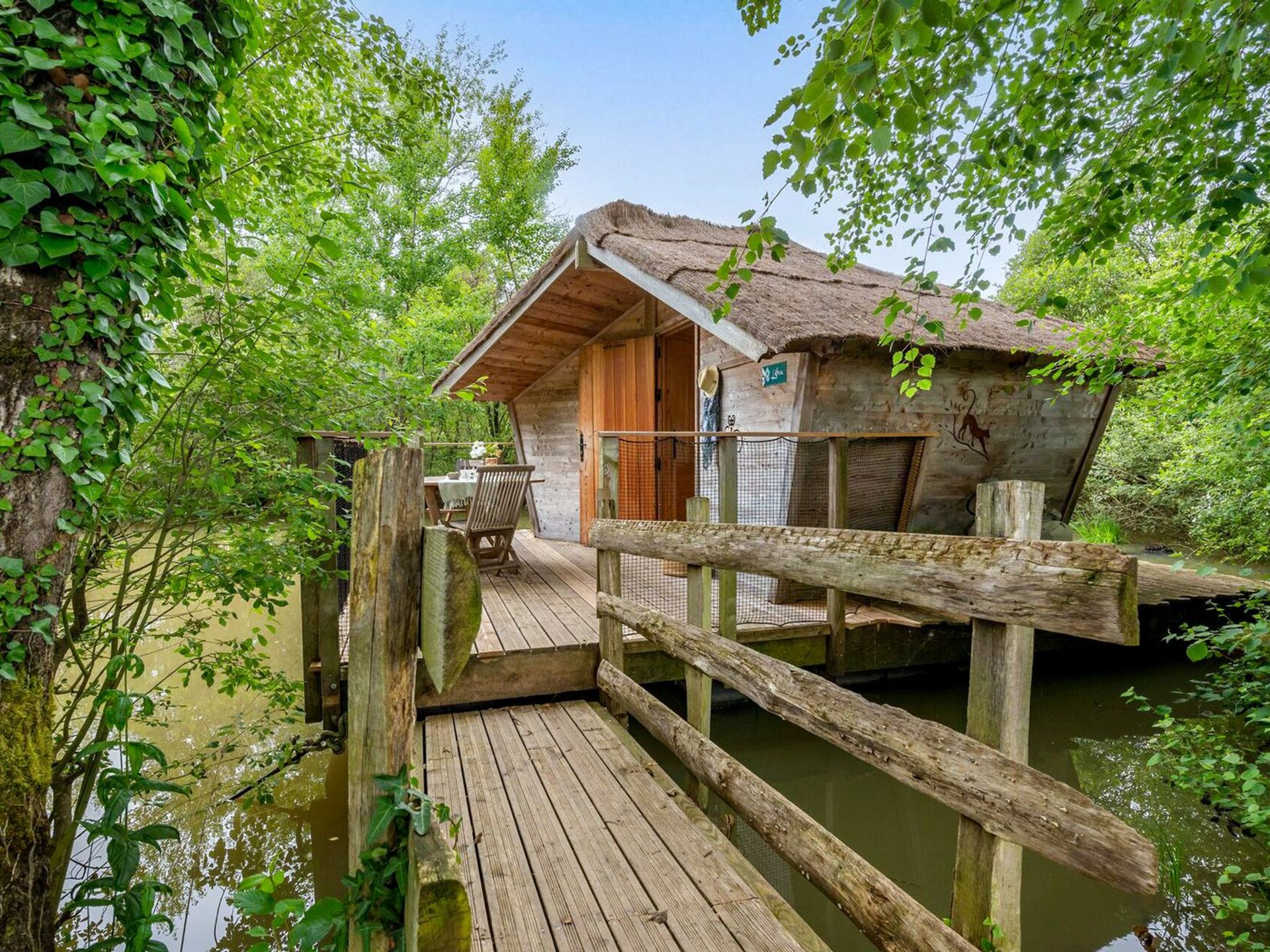 Cabane Duo flottante Lifou