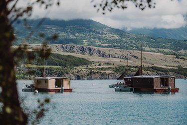 Toue Cabanée du Lac de Serre Ponçon - 3 à Le Sauze Du Lac (2)