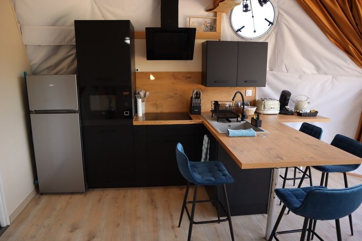 Domaine AbracadaRoom : Glamping Dôme les Cigales - Image 24