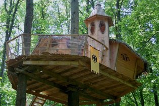 Cabane dans les arbres Orne