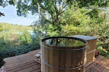 Cabane Spa Robinson Ambre à St-Léger-Aux-Bois (4)