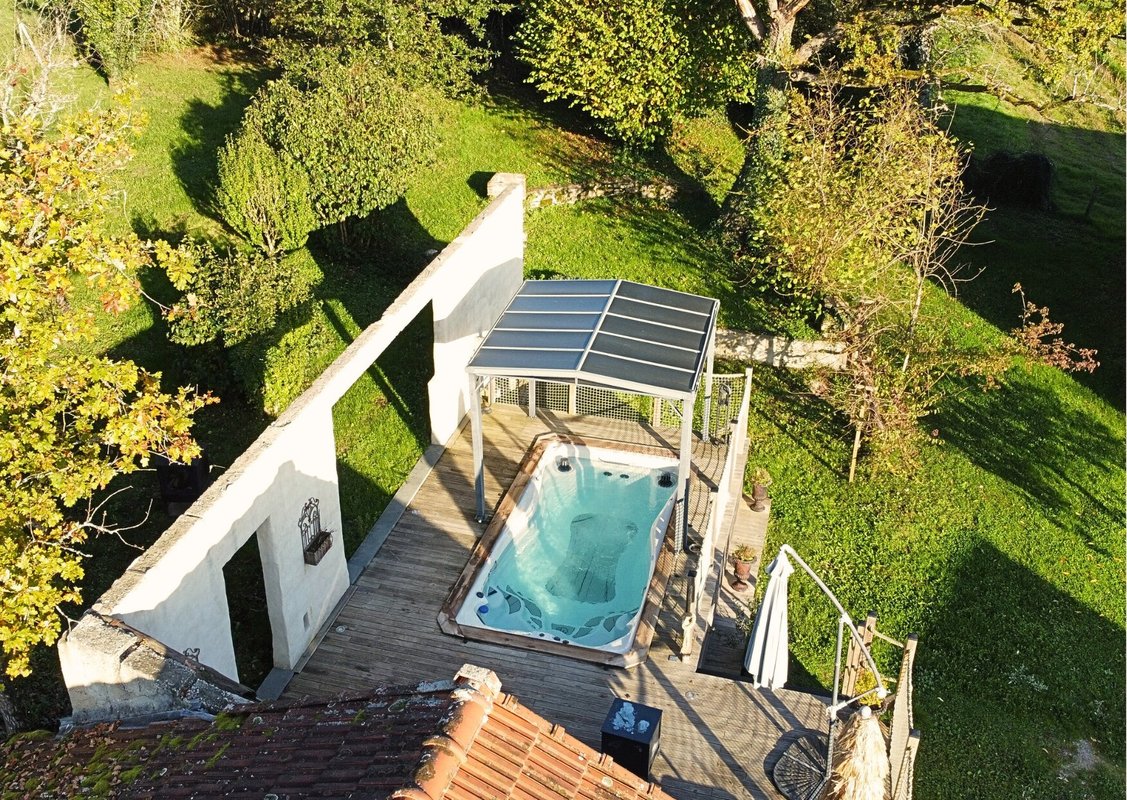 Les 3 Clefs de GaYa - Spa de nage, Sauna, lit hydromassant & relaxation immersive - 4pers. à Saint Jean Ligoure (42)