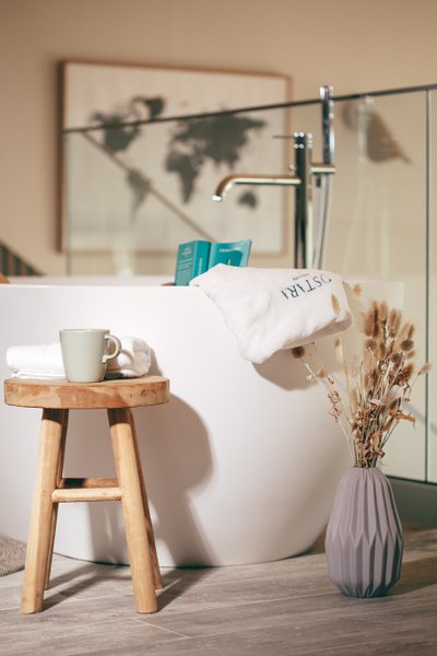 Hébergement AbracadaRoom : Hestia : Ecolodge de luxe avec bain nordique pour 2-10 personnes - Image 16