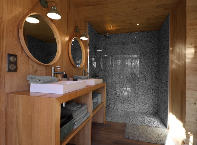 Hébergement AbracadaRoom : Suite « Les Ailes du Désir » Spa & Sauna - Image 13
