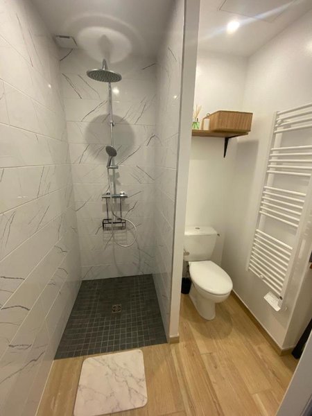 Hébergement AbracadaRoom : Chalet Cocooning & Bain Nordique Privatif - Image 11