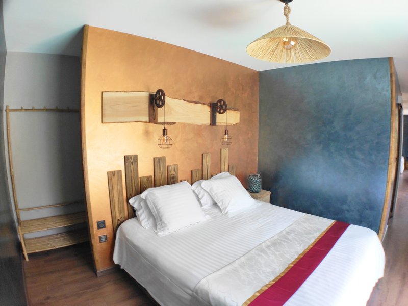 Hébergement AbracadaRoom : Villa XXL Safari avec Piscine - Image 12