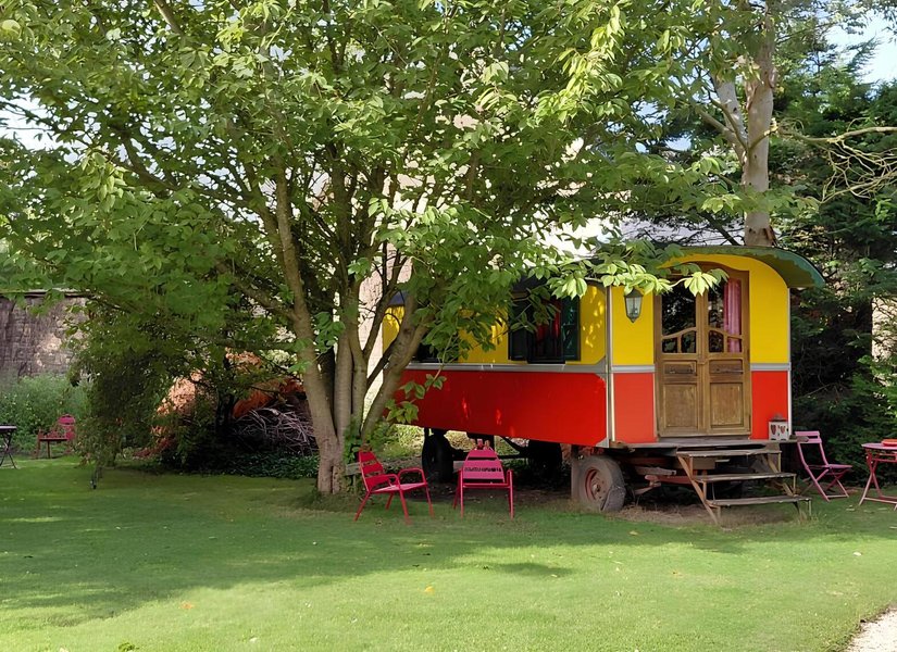 Hébergement AbracadaRoom : Roulotte Romanes - Image 1