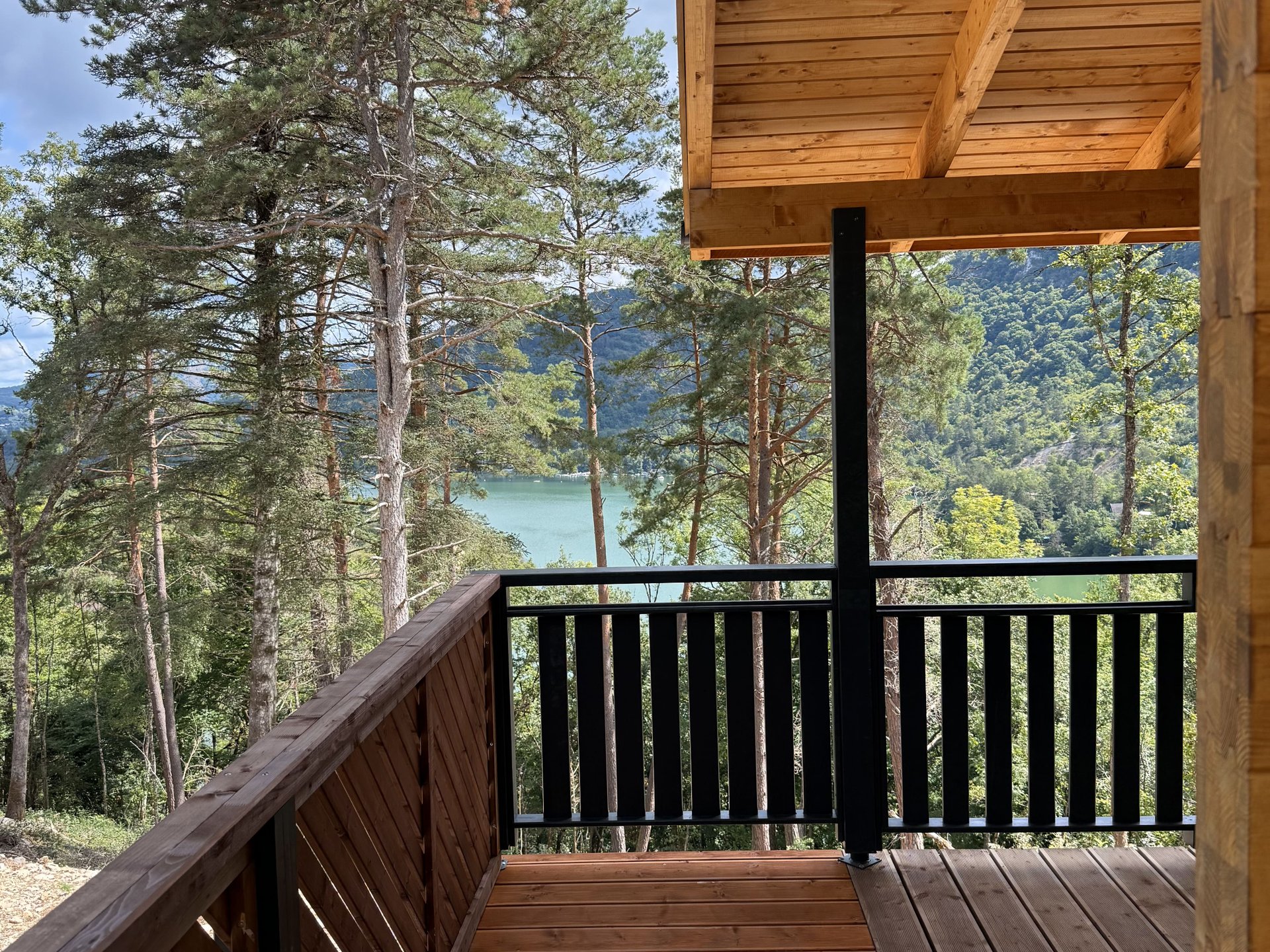Lodge La Colibă