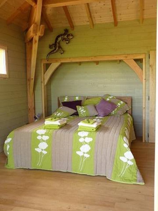 chambre-sejour insolite-cabane dans les arbres-dordogne-abracadaroom