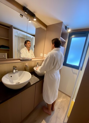 Hébergement AbracadaRoom : HY•Lødge Spa-6pers N°3 (Chalet nature avec spa privatif) - Image 6