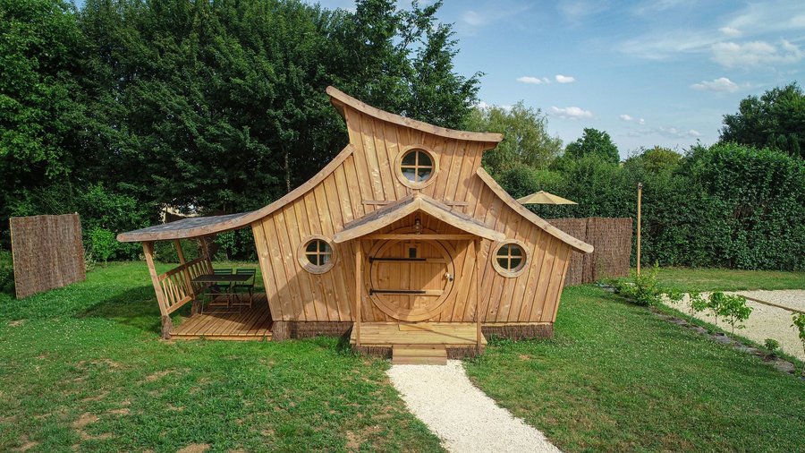 Hébergement AbracadaRoom : La Maison de Hobbit de L'Orée des 4 chemins & Spa - Image 4