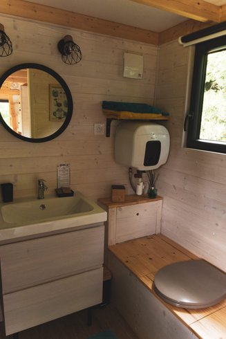 Hébergement AbracadaRoom : La Tiny House & SPA du Lutin Many - Image 37
