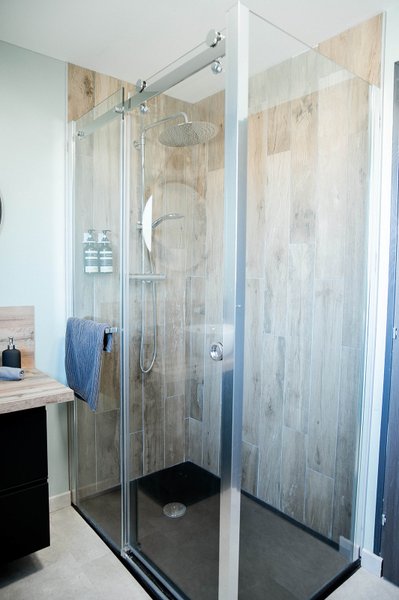 Hébergement AbracadaRoom : Tiny contemporaine & Spa - Image 12