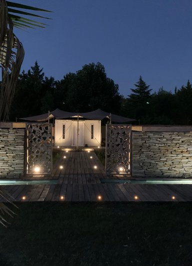 Spirit of Bali - lodge romantique et luxe dans le Verdon à Saint Julien Le Montagnier