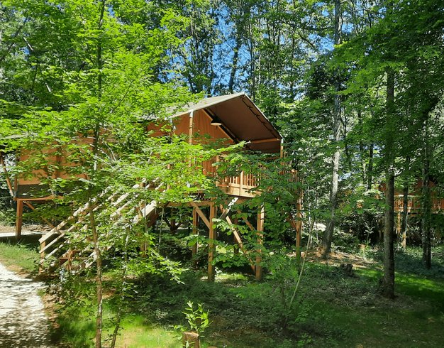 Hébergement AbracadaRoom : Tente safari sur pilotis - Image 1