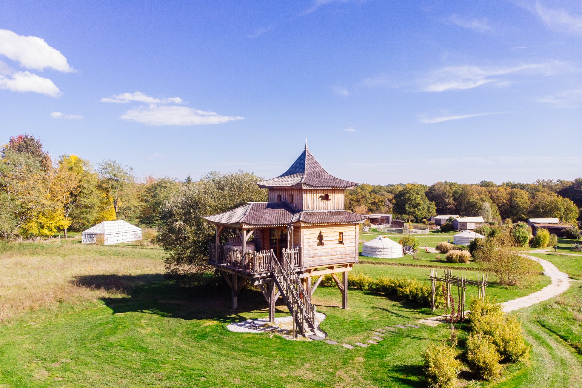 Hébergement UnicStay : Temple perché avec Spa Emei Shan à Le Nizan