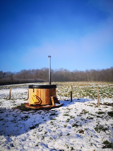 Hébergement AbracadaRoom : La Roulotte des Clartés & Spa - Image 2