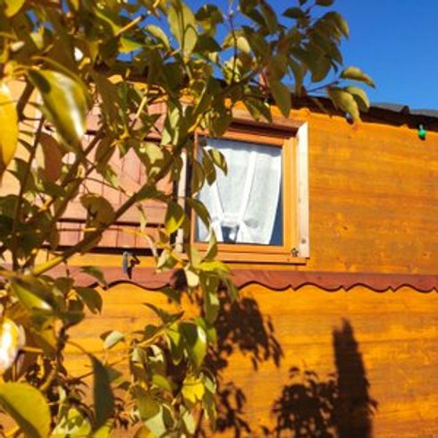 Hébergement AbracadaRoom : la Roulotte D'elfes & spa (climatisée) - Image 6