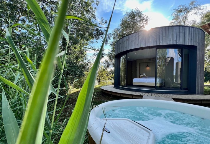 Hébergement AbracadaRoom : LUMIPOD SPA BIEN-ETRE - Image 1