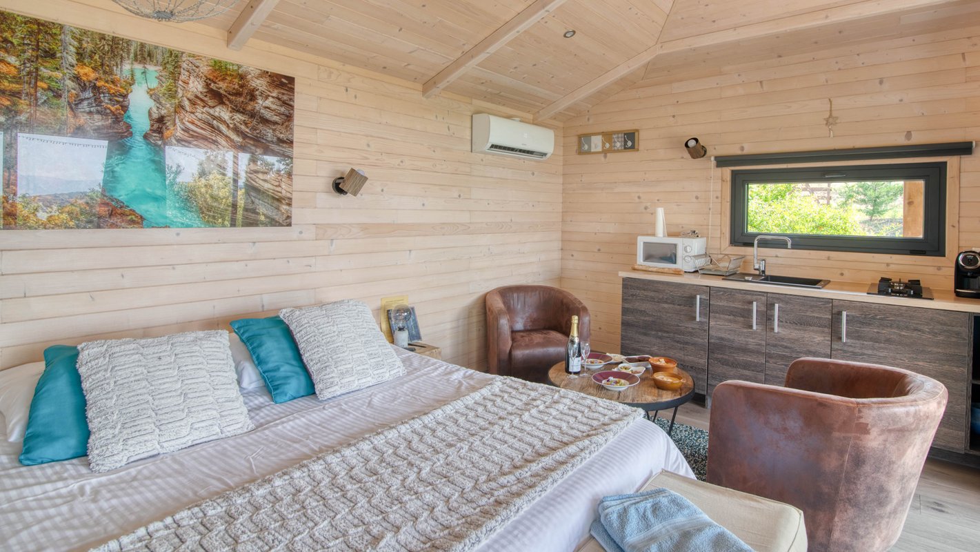 Cabane Spa des Baies Sauvages à Villarzel Du Razès (27)