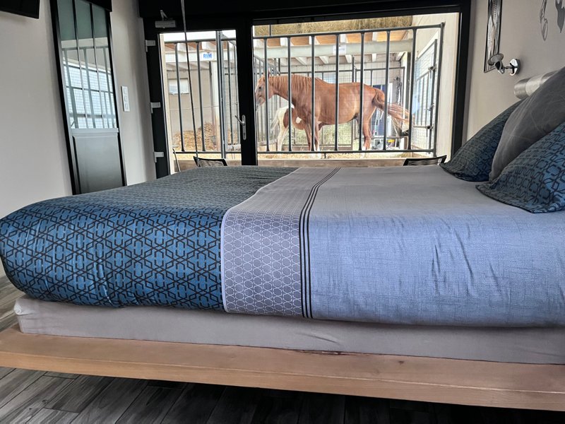 Hébergement AbracadaRoom : Suite 1 - 5 personnes avec accès direct aux chevaux - Image 6
