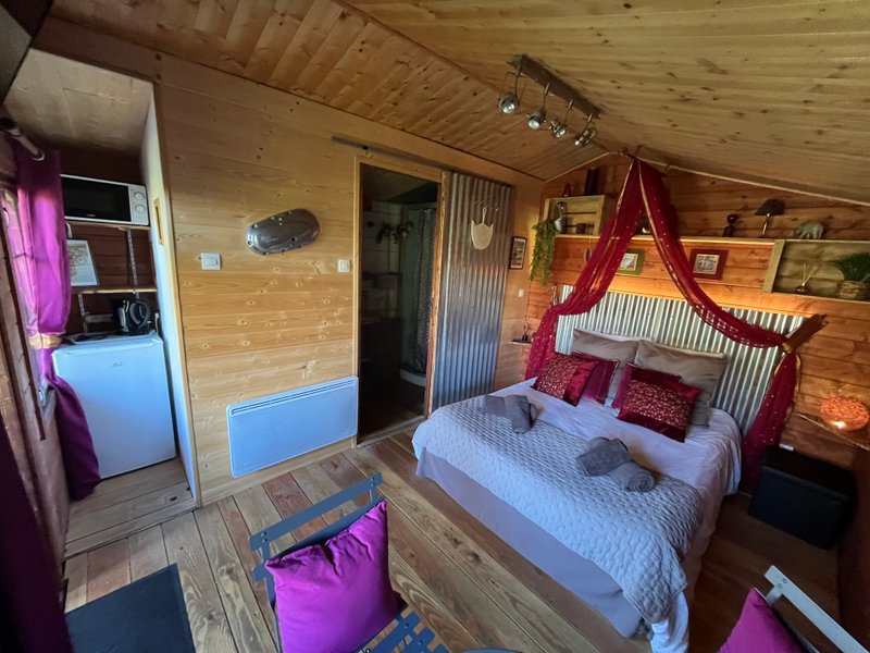 Hébergement AbracadaRoom : Chalet Royal Enfield - Image 3