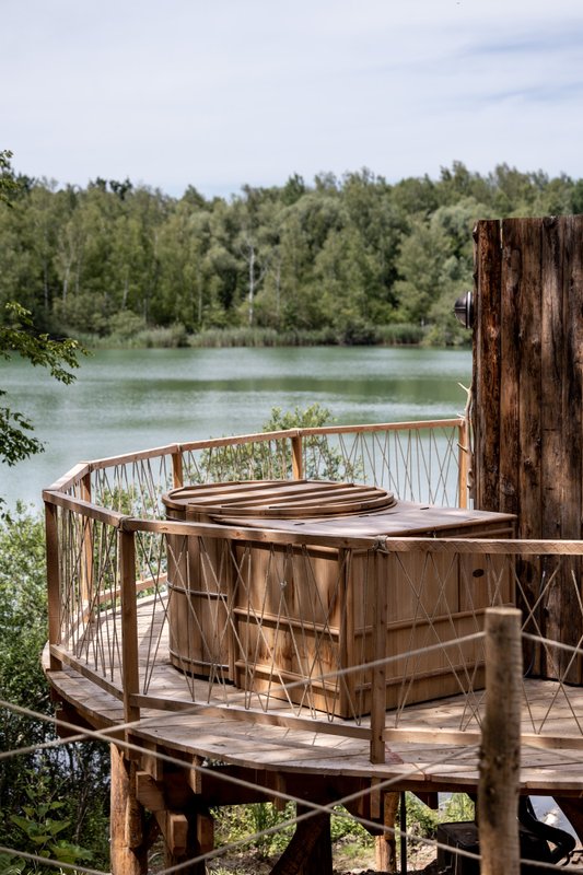 Cabane Spa Douce Nuit à St-Léger-Aux-Bois (23)