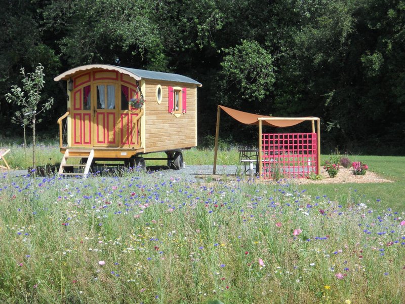 Domaine AbracadaRoom : Les roulottes du Trieux - Image 1