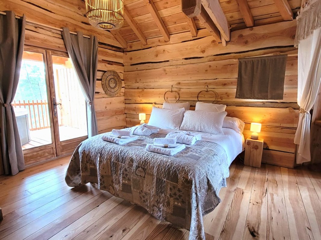 La cabane & spa Cupidon à Les Salelles (3)