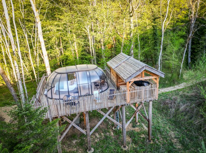 Hébergement AbracadaRoom : Grand dôme perché Spa - Geai des chênes - Image 1