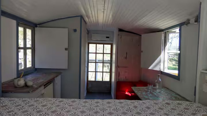 Hébergement AbracadaRoom : Roulotte Nature - Image 7