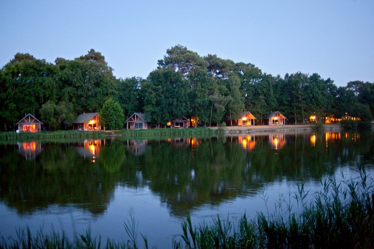 Domaine AbracadaRoom : Village Huttopia Lac de Rillé - Image 4