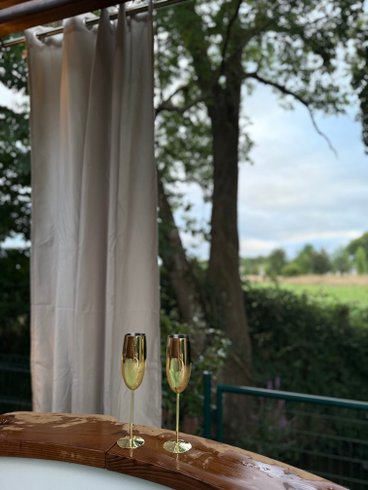 Domaine AbracadaRoom : La roulotte dorée - Image 22