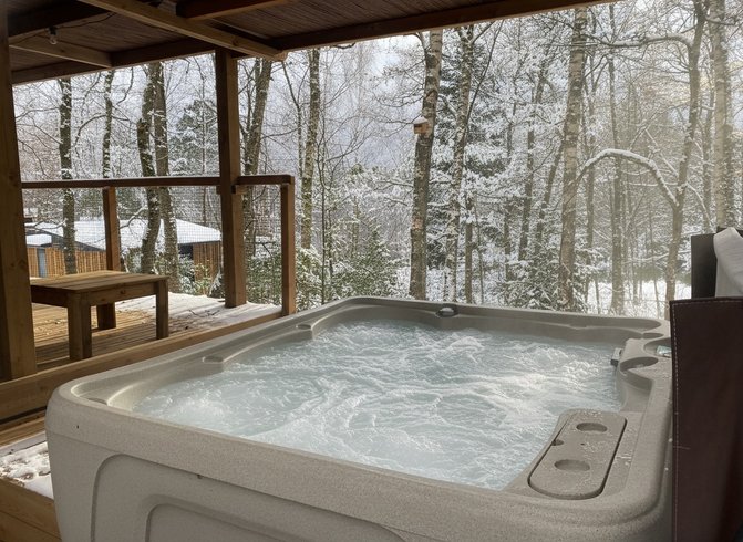 Hébergement AbracadaRoom : HY•Lødge Spa-6pers N°4 (Chalet nature avec spa privatif) - Image 3