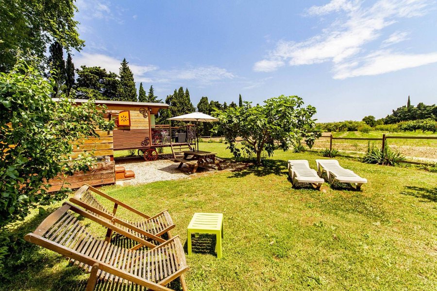 Hébergement AbracadaRoom : La Roulotte Spa Gitane - Image 3