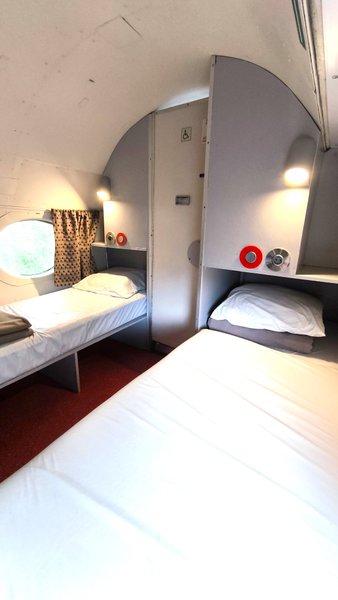 Hébergement AbracadaRoom : Avion GRUMMAN – 4 places - Image 7