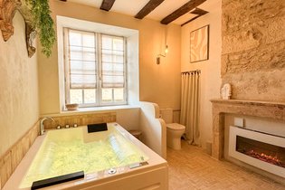 La Suite N⁰7 & Spa, parenthèse amoureuse à Sarlat