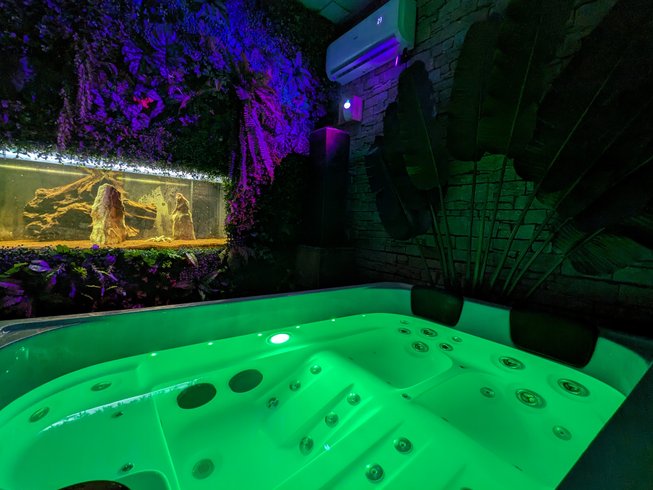 Hébergement AbracadaRoom : Nuit insolite avec Spa, sauna et jardin privatifs immersion en AMAZONIE - Image 24