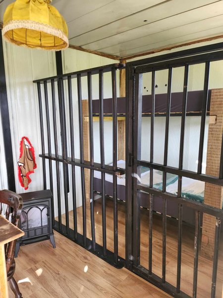 Hébergement AbracadaRoom : Cabane du shérif - Image 6