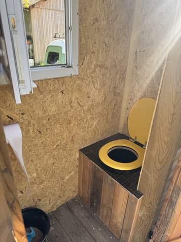 Hébergement AbracadaRoom : La roulotte à la Ferme de Youna & Zélie - Image 9