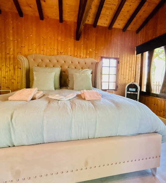 Hébergement AbracadaRoom : Chalet Romantique & Spa - Image 10